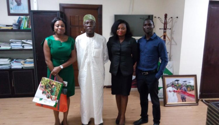 Picture of Senate Committee on Agriculture Chair Abdullahi Adamu with the Agripreneurs in Abuja.