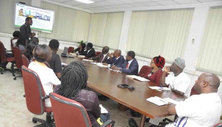 Picture of IITA Youth Agripreneur Dare gives a briefing on IYA activities in Ibadan, Nigeria.