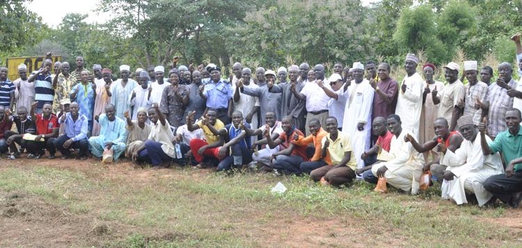 Picture of happy farmers at the field day in Mokwa, Niger State.