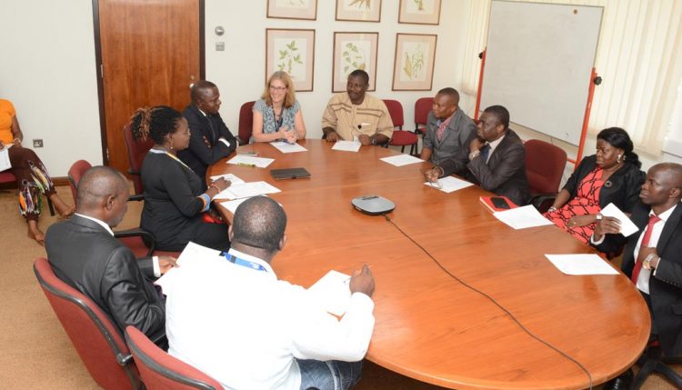 Picture of Oyo State Security Services representatives meeting with IITA staff in Ibadan.
