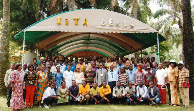 Group photo of IITA Benin staff taken during the IITA50 celebration.