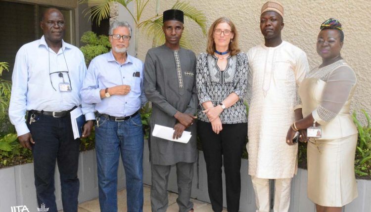 Picture of Ministry of Foreign Affairs representative with IITA team