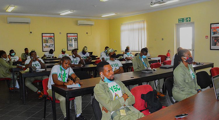 IITA Corps members organize seminar on alleviating hunger and poverty