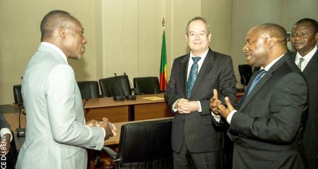 Picture of DG Sanginga leads the IITA delegation that met with H.E. President Patrice Talon in Benin. The delegation included IITA-Benin Country Representative Manuele Tamo (center).