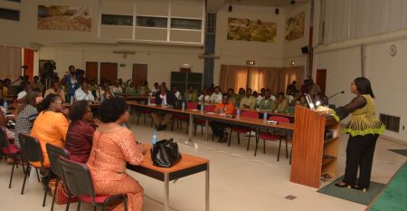 Picture of Dr Sarah Olubi-Johnson addressing the youth during the seminar.